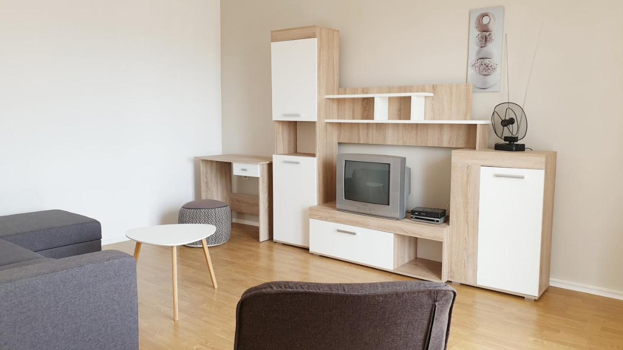 Apartment Amalia Лабин Экстерьер фото