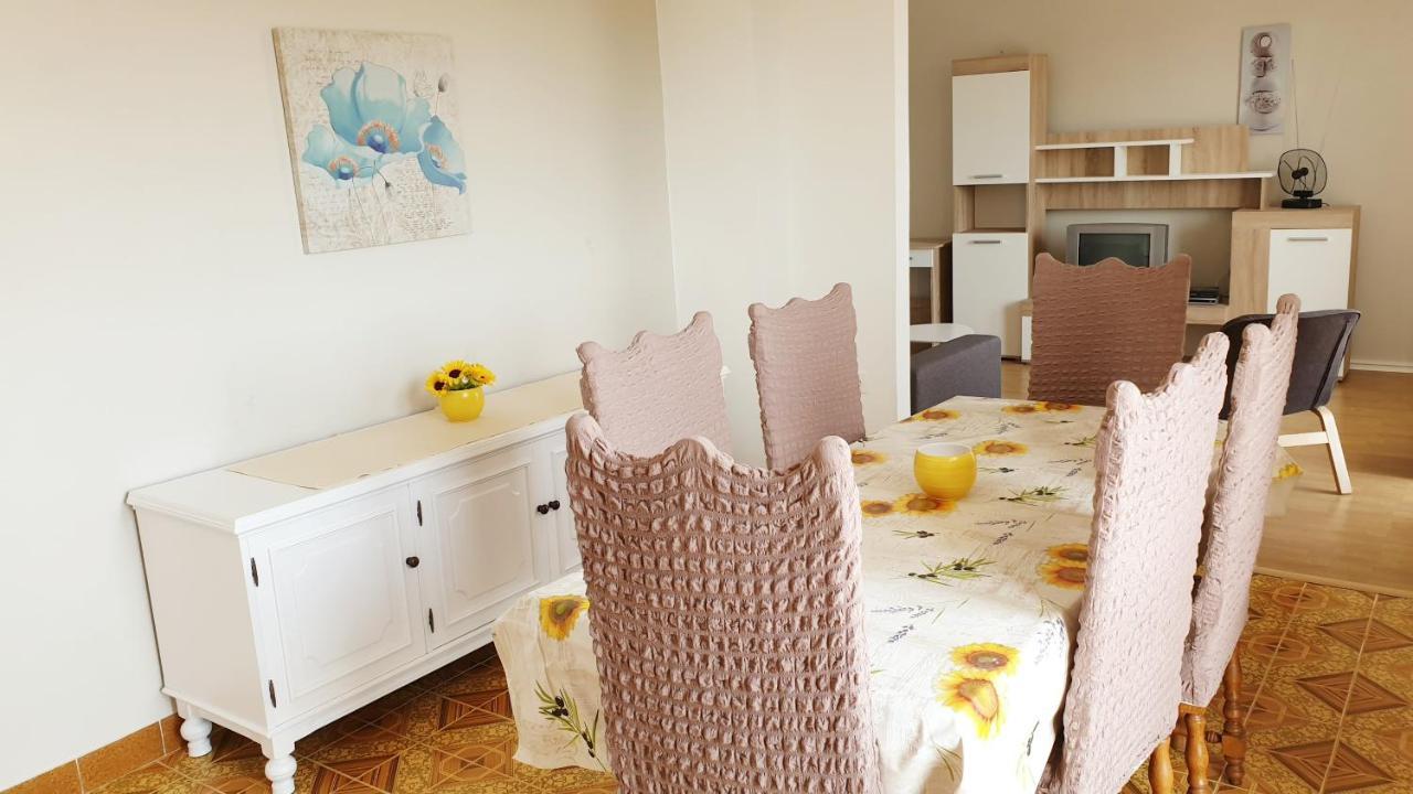 Apartment Amalia Лабин Экстерьер фото